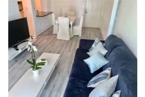 290 Sunrise Dr 304, Key Biscayne