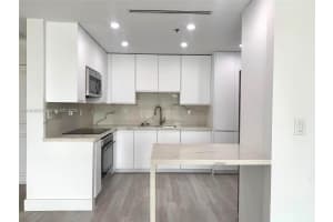 201 Crandon Blvd 306, Key Biscayne