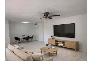 4731 Nw 10th Ct 210, Plantation