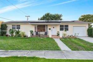 1110 Ne 204th Ter, Miami