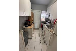 3411 Sw 11th St 3b, Miami