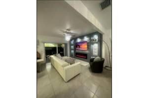 557 Ne 5 Pl 0, Florida City