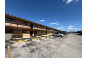 5491 W 24th Ave 39, Hialeah
