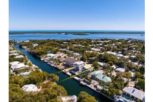 16 Bass Ave, Key Largo