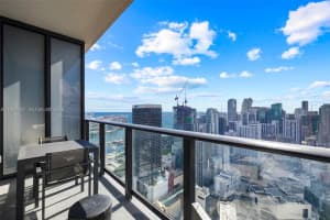 159 Ne 6th St 4910, Miami