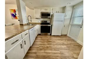 445 Ne 195th Street 429, Miami