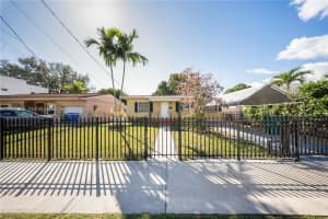 3330 Sw 2nd St, Miami