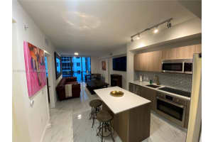 201 Sw 17th Rd 403, Miami