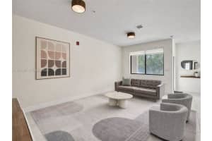 8001 Nw 41st St F-109, Doral