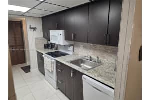 3771 Environ Blvd 348, Lauderhill