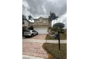 3910 Ne 13th Dr 3910, Homestead