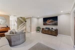 6410 W 27th Ln 101-19, Hialeah