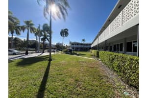 600 Layne Blvd 110, Hallandale Beach