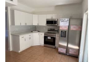 209 Nw 109th Ave 408, Miami