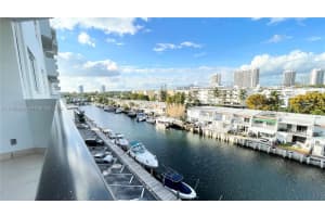 3703 Ne 166th St 602, North Miami Beach