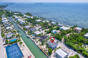 126 Columbus Dr, Islamorada