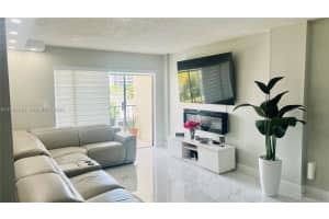 14250 Sw 62nd St 319, Miami