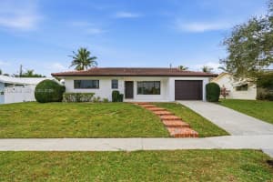 1260 Sw 8th St, Boca Raton