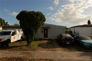 810 Nw 84th Ter, Miami