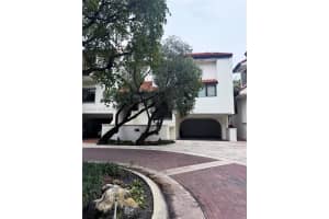 2000 S Bayshore Drive 13, Miami