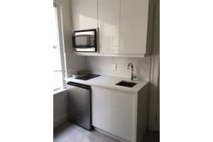 119 Menores Ave 8a, Coral Gables