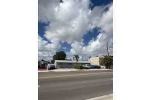 2650 W 8th Ave, Hialeah