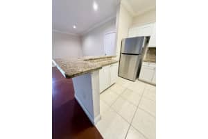 801 Ne 199th St 204-10, Miami