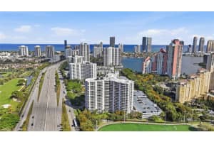 3300 Ne 191st Street 714, Aventura