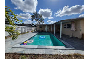 7751 Nw 32nd St, Davie