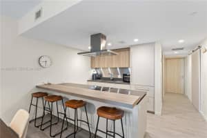 1000 Brickell Plz 4605, Miami