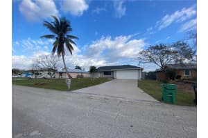 371 Se Fairchild Ave 0, Port Saint Lucie