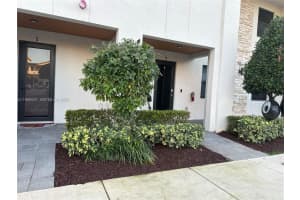 10407 Nw 82nd Street 5, Doral