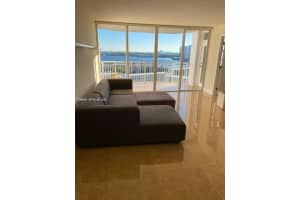 18031 Biscayne Blvd 1601, Aventura