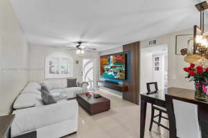 10951 W Okeechobee Rd 101, Hialeah Gardens