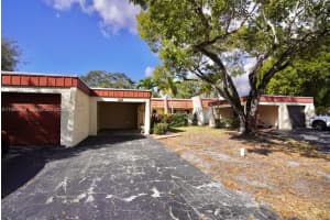 6555 Nw 99th Ave B20, Tamarac