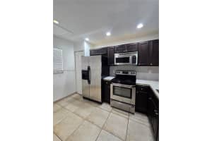 911 Ne 209th Ter 204-27, Miami