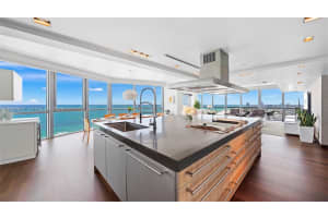 101 20th St Pha 3909, Miami Beach