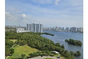 16385 Biscayne Blvd 1802, North Miami Beach