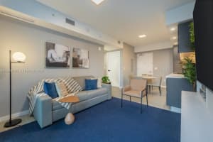 227 Ne 2nd St 1905, Miami