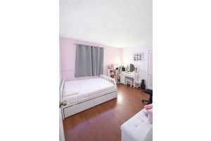 8460 Sw 154th Cir Ct 121, Miami