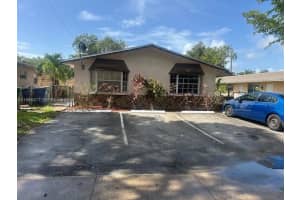 31 Sw 8th Ct 1-2, Hallandale Beach