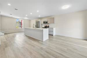 2561 Ne 193rd St 1203, Miami