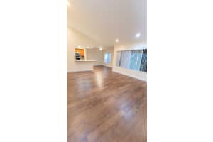 2420 Nw 33rd St 1008, Oakland Park