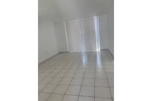 19715 Sw 114th Ave 352, Miami