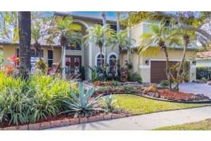 18122 Nw 15th Ct, Pembroke Pines