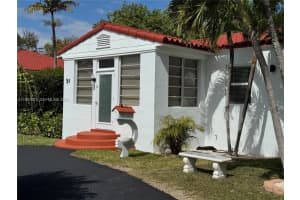 51 Montilla Ave 51, Coral Gables