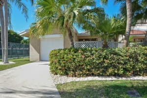 6720 Canary Palm Cir, Boca Raton