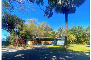 5975 Sw 60th St, South Miami