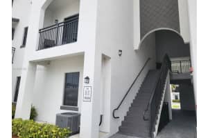 15520 Sw 136th St 209, Miami