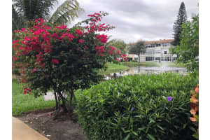 4806 Nw 36th St 607, Lauderdale Lakes